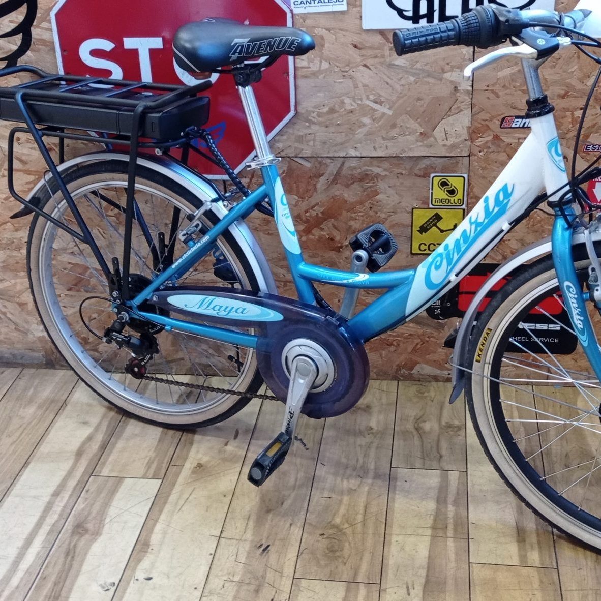 Cómo montar o cambiar los pedales de una bicicleta – T-Bikes Tienda de  bicicletas y taller especializado