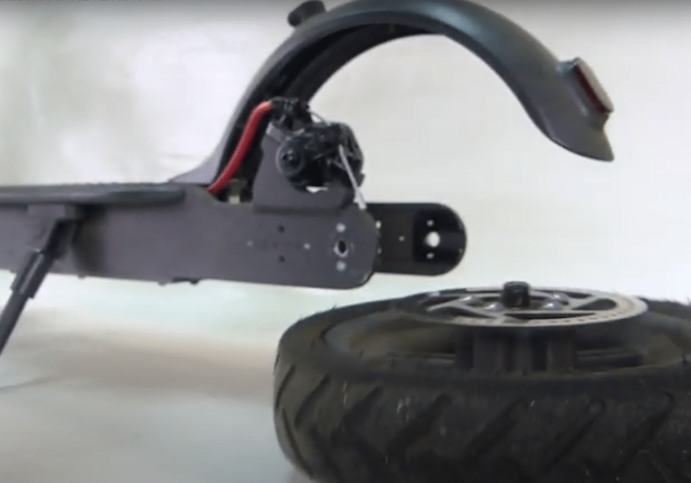 REPARACION PINCHAZO PATINETE XIAOMI